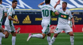 西甲联赛：梅西苏亚雷斯错失良机，马竞与巴萨0-0战平